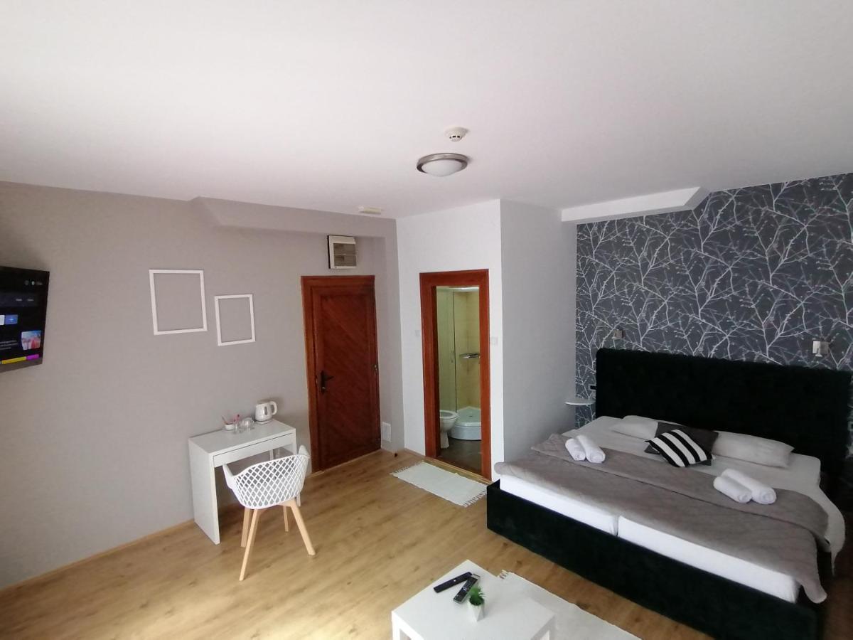 Mon Accommodation Free Parking Nis Exterior photo